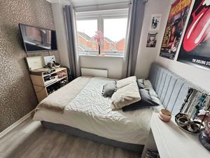 Photo 7- click for photo gallery